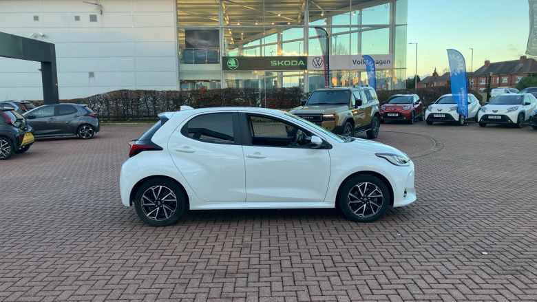 Toyota Yaris 1.5 Hybrid Design 5dr CVT Hybrid Hatchback